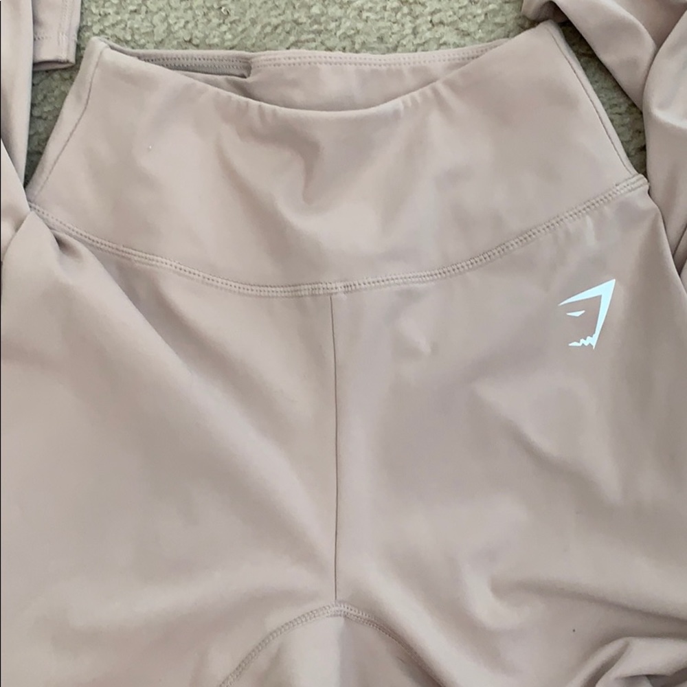 Taupe gymshark dreamy leggings!!!